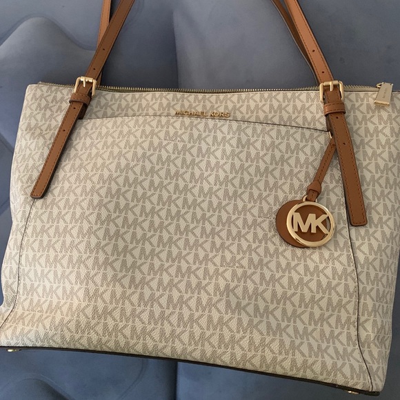 Michael Kors Bags Mk Purse With Authenticity And Care Card Included